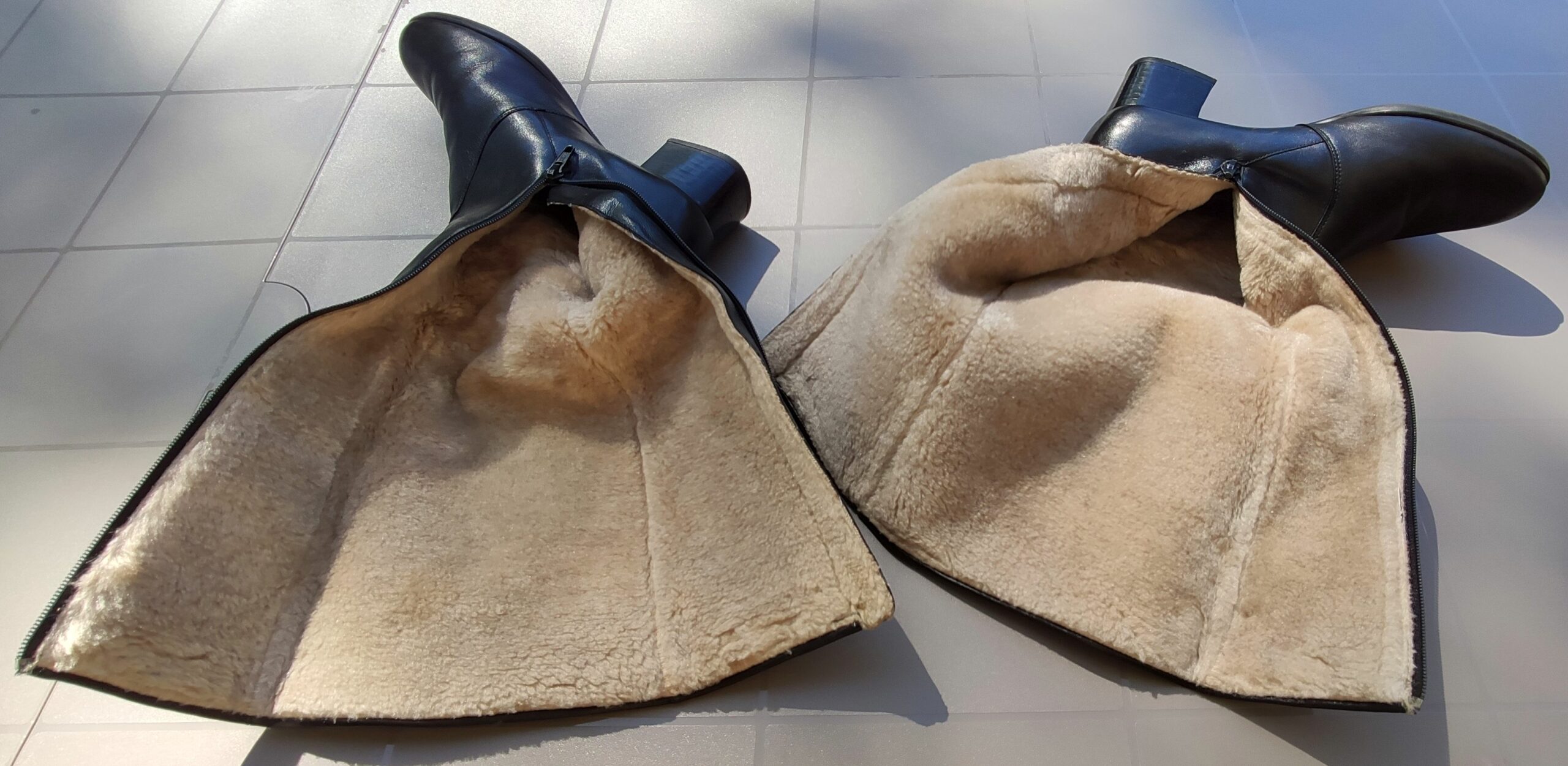 Bottes Fourrées Femme Cuir Noir (Taille 38)