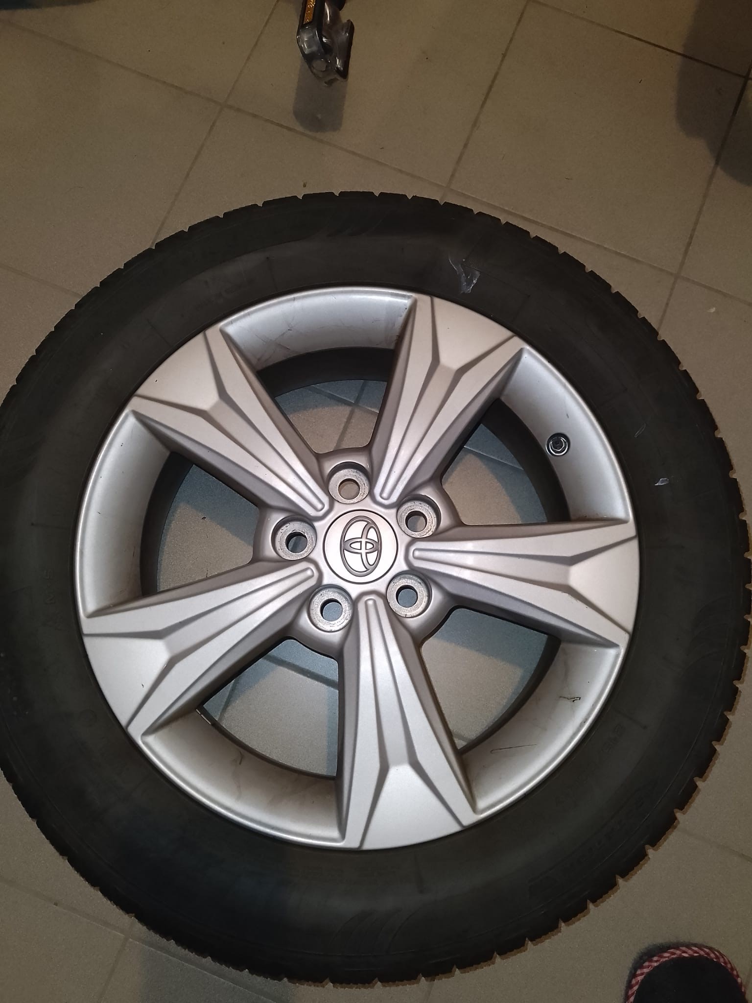 4 Pneus hiver avec jantes ALU